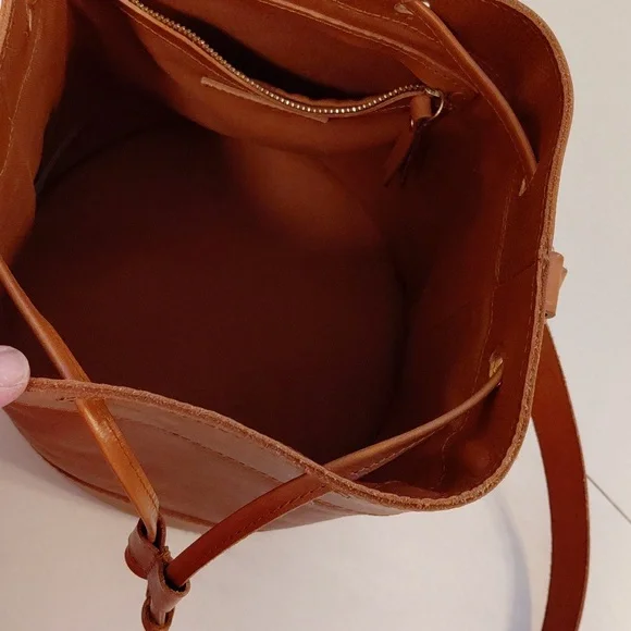 Genuine Leather Bucket Bag Purse - Picture 5 of 7
